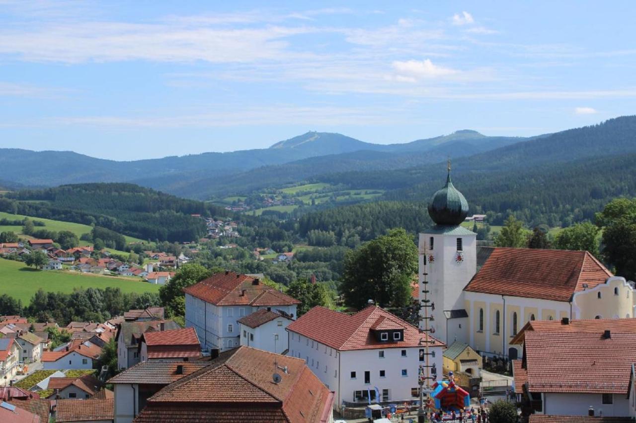 Отель Bayerische Gastwirtschaft Dimpfl-stadl Лам