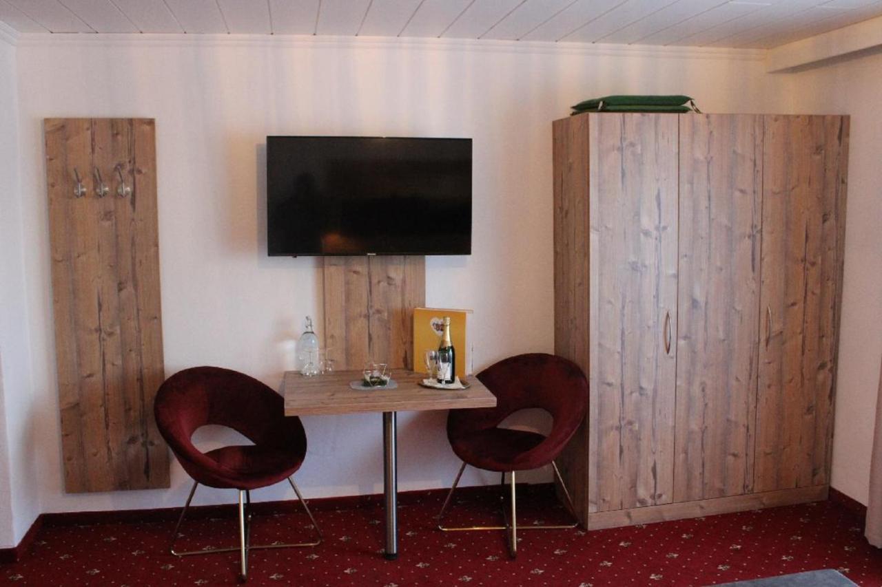 Bayerische Gastwirtschaft Dimpfl-stadl Отель 3*