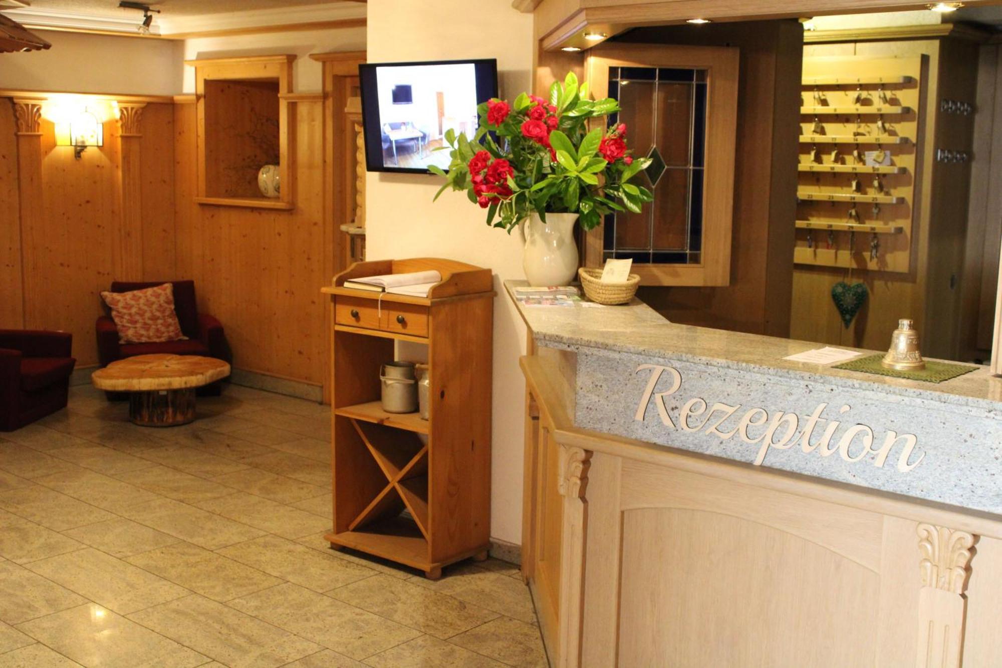 Bayerische Gastwirtschaft Dimpfl-stadl Отель 3*